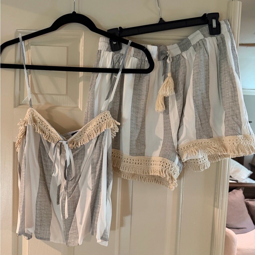 Blue Blush White & Gray Striped Fringe Trim set never worn